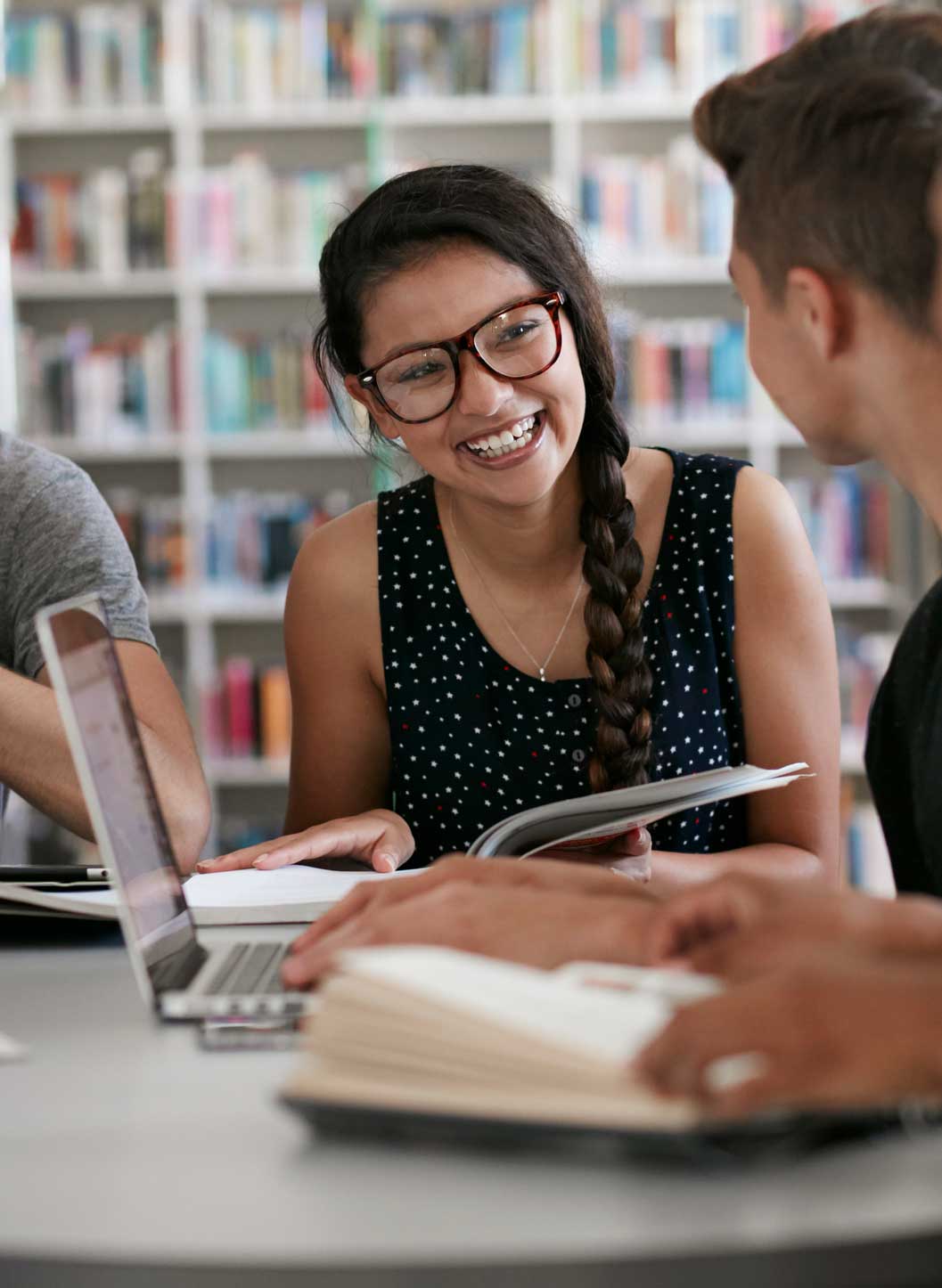 group-of-students-at-library